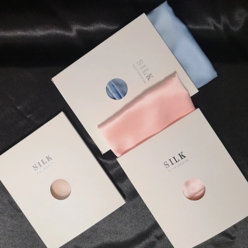 Luxury Skincare Gifts - Poszewka na poduszkę ze 100% jedwabiu